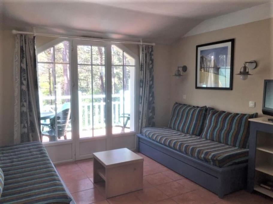 Apt T2 Calme Sur Golf, Piscine, Ocean 10 Min En Velo Lacanau Extérieur photo